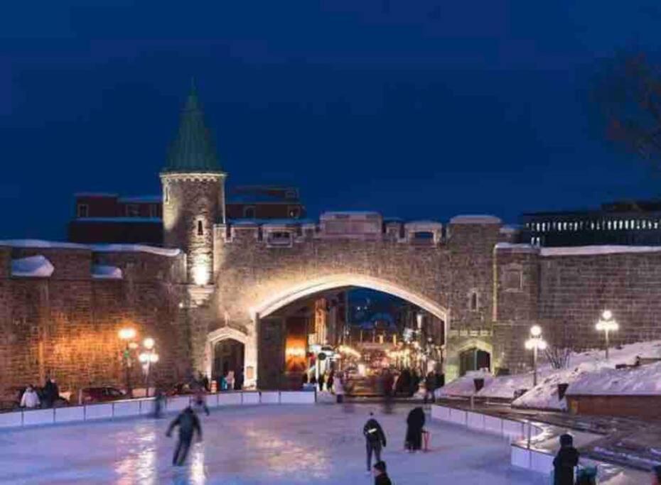 Generations Quebec Old City/ Parking/ Family Bagian luar foto